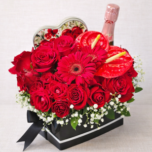 Red rose gift box with Ferrero Rocher chocolates in heart tin and Bottega Moscato – Pretoria flower delivery