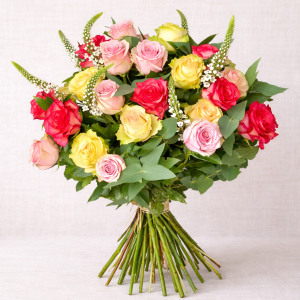 Shades of pink rose hand tied bouquet – Pretoria flower delivery