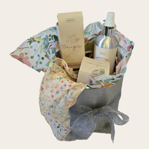 Sandalwood gift set with candle, reed diffuser & room spray. A calming, long-lasting gift. Same-day delivery in Pretoria from Eros Florist.