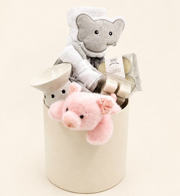 Little Piggy Baby Girl Pamper Hamper